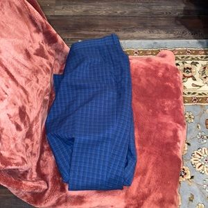 Men's Size: 30x32 | Perry Ellis Dress pants (like new)